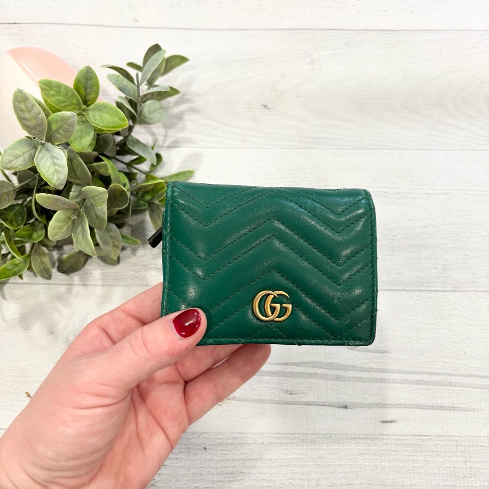 Gucci GG Marmont Apollo emerald card case wallet
